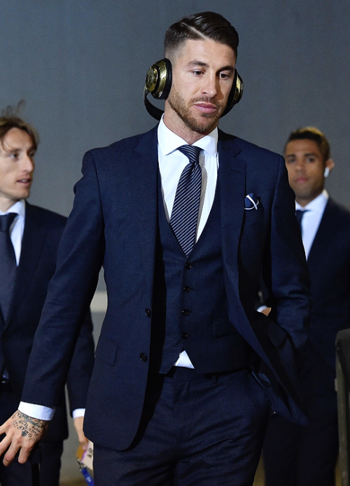 madridistaforever - Real Madrid players arrive at Stadio...