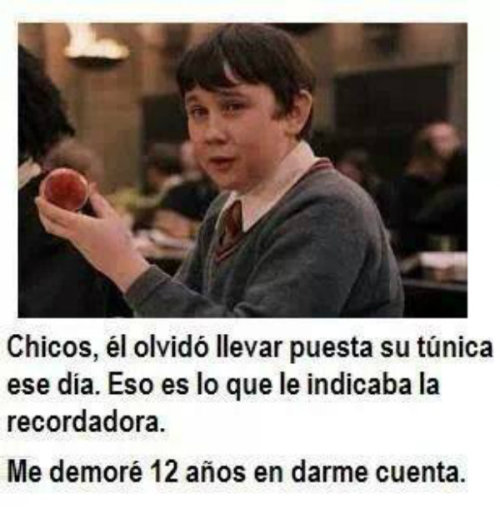 somospandaspordentroyporfuera:  -Una chica invisible.  