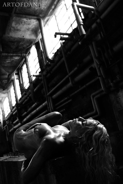 artofdan:  my series nostromo - thx model “Flora” released in 2009.  inspiration: