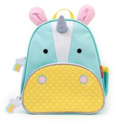 littleinnocentpoison:   daddieslittlepika:  xoxokittenxoxo:  Skip*Hop unicorn set  Includes: backpack, lunch bag, bowl, utensil set, plate, straw cup &amp; bib  I neeeeeeeeeeeddddddddd   I wants this 