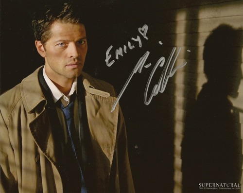  So I had Misha sign something during a normal autograph session right? I think he remembered me bei