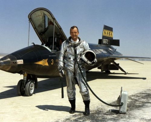 Bill Dana, legendary test pilot and aerospace pioneer.(via Godspeed, Bill Dana, legendary test pilot