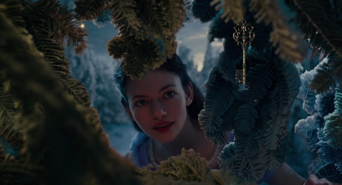  The Nutcracker and the Four Realms, 2018, Lasse Hallström,  Joe Johnston 