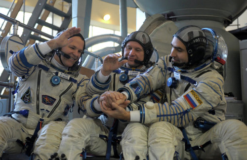 fyeahcosmonauts:Hopefully tonight the Soyuz TMA-06M will be able to land, yesterday’s attempt was ca