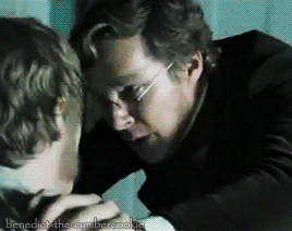 benedict-the-cumbercookie:  Benedict Cumberbatch wearing glasses for ratherbethedragon (taken from C