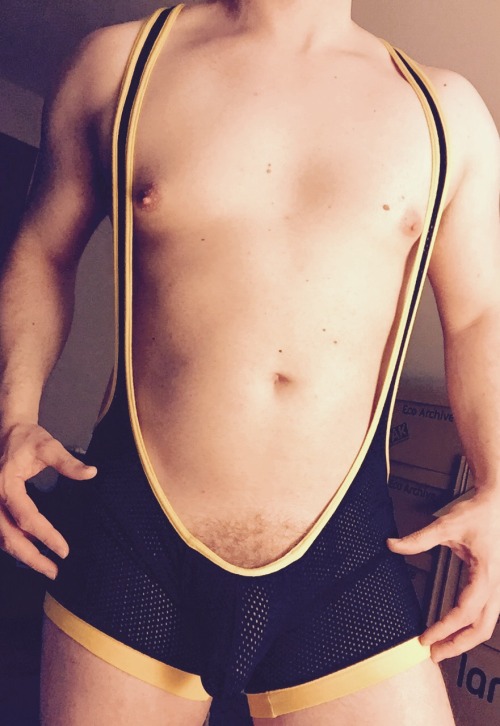 bigirishcocks: dublinjay1981: Just me, feeling horny tonight… want to help me out ?  Beaut