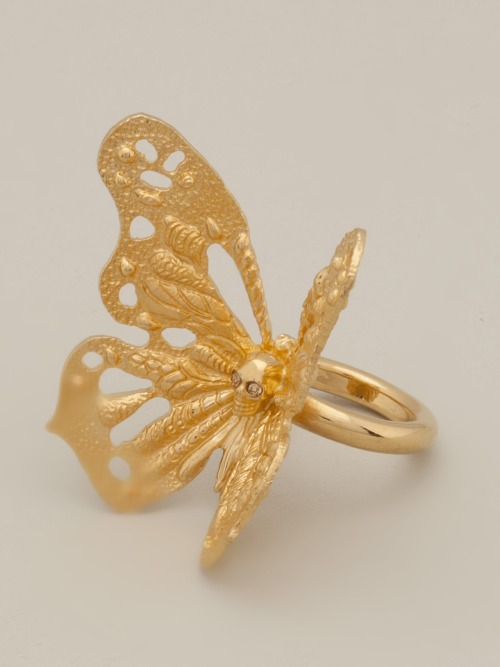 game-of-style:  Something Arya would gift to Sansa Stark - Alexander McQueen Butterfly ring(x) 