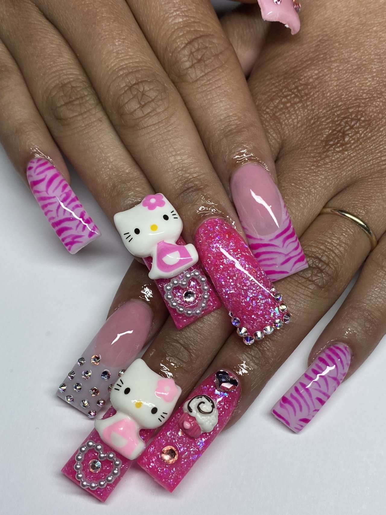 PINK HELLO KITTY NAILS 💖, HOW TO BLING FRENCH