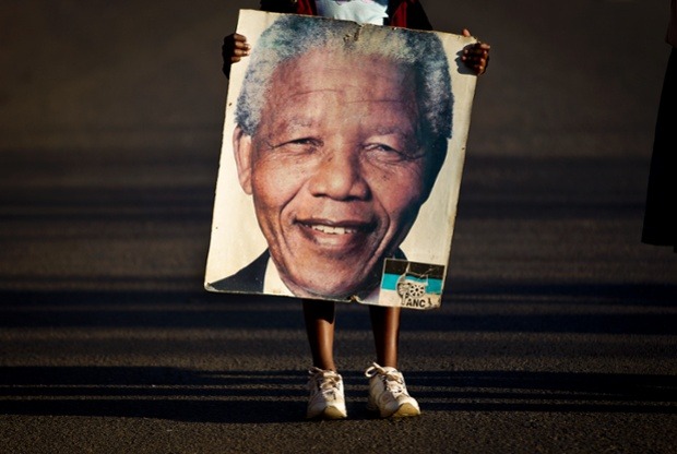 let-s-build-a-home:   R.I.P Nelson Mandela  Photograph: Ben Curtis/AP 