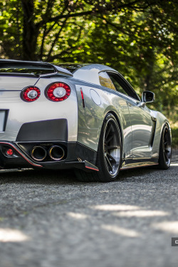supercars-photography:  Super Silver GTR ||