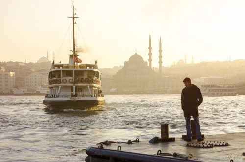 farcivilian:  - Sunset in Karaköy, Istanbul instagram | 500px | Flickr