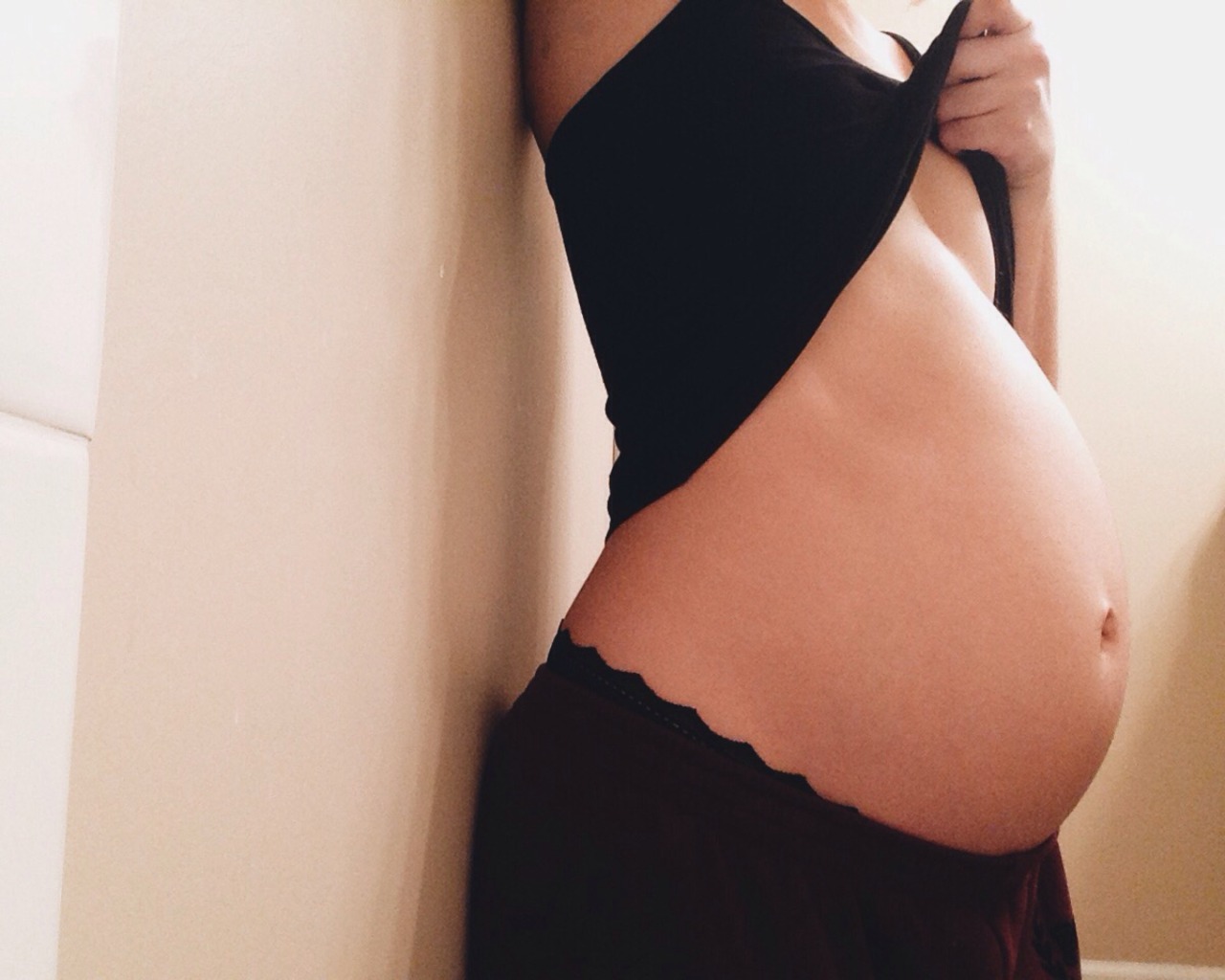 stuffedcutiepie:  Feeling round and full of delicious things. I kinda sorta wanna