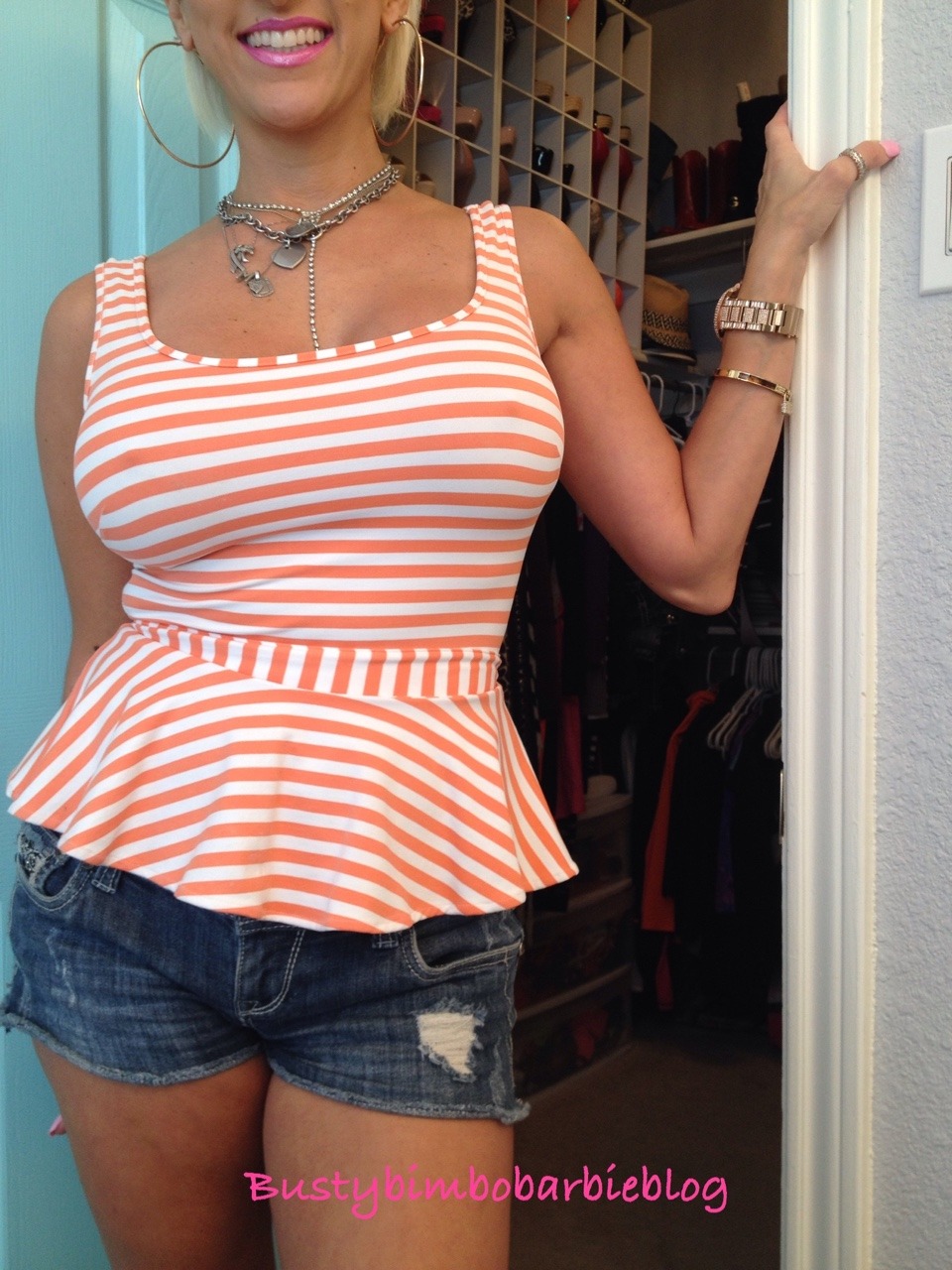 bustybimbobarbieblog:  Sunday Funday! Off to make cock crazy!