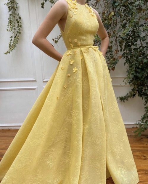 acourtofcouture