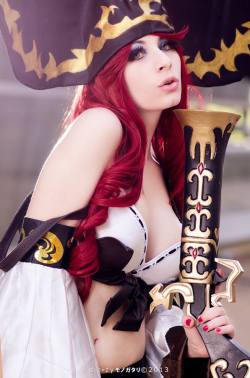 cosplayandanimes:  Miss Fortune - League