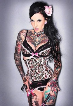 tattoosonbreast:  If you love sexy inked