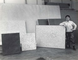 saloandseverine: Yayoi Kusama in her studio, New York, 1960 
