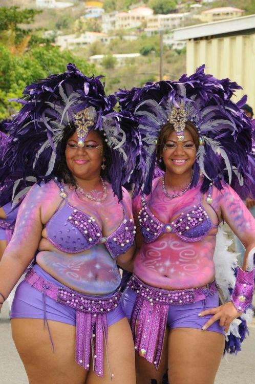 heyfatchick:  planetofthickbeautifulwomen: Carlannie  @ SXM Carnival 2013(St.Marrten, W.I.) …..Mother N Daughter Enjoying the Carnival(Dominicanas)  Holy crap, which one is the mother?! Goddamn. 