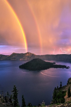 ponderation:  Crater Lake, Rainbows, and Lightning! by jasmanmander  Never have I witnessed such glorious storms and light at the lake before. I truly felt like I was on a another tropical planet. Uninhabited by humans with nature just doing her thing. 