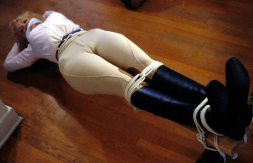 mmpphhmmpphh:  equestrians kidnapped