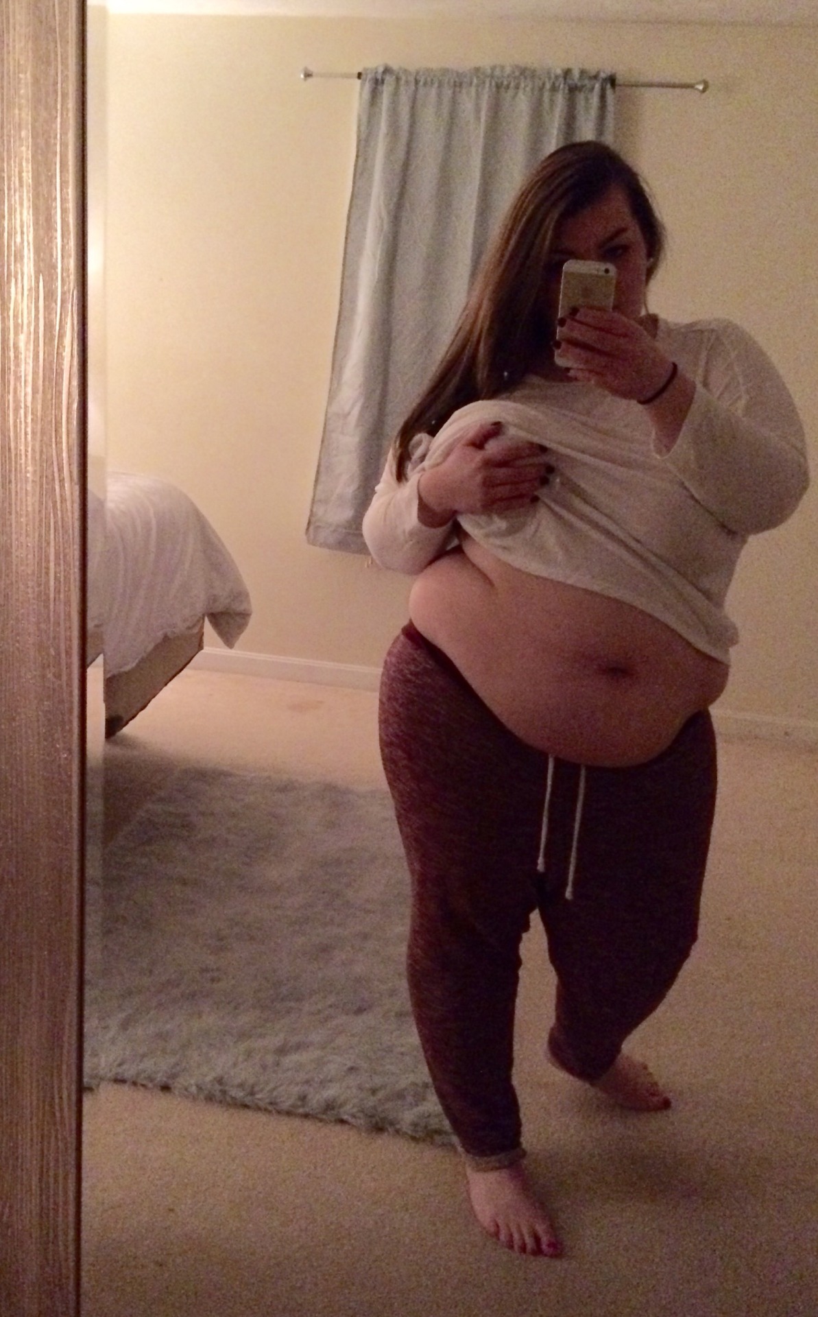 curvingchloe:  beautiful birthday day and I stuffed myself with yummy foods all day