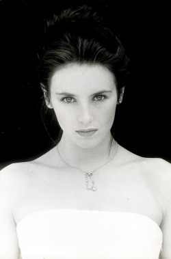 mabellonghetti:  Isabelle Adjani photographed