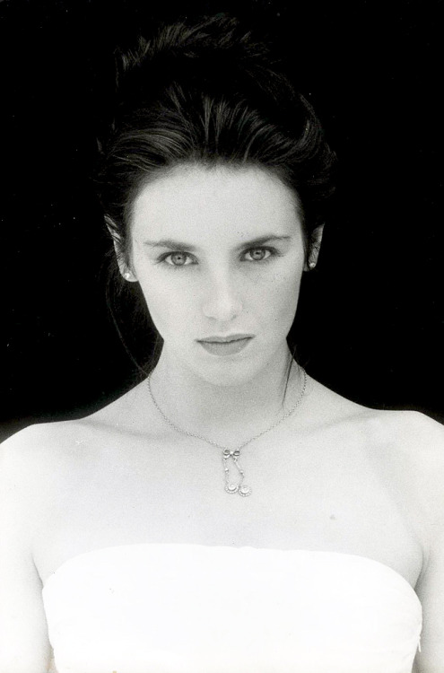 XXX mabellonghetti:  Isabelle Adjani photographed photo