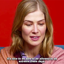 fuckyeahrosamundpike:We’ve also got some questions/comments coming through on Facebook: I’m obsessed