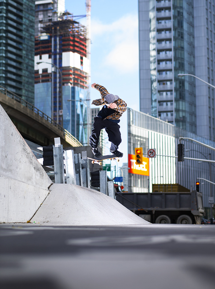 Will Cohen - BS 360.
Toronto - 2019.
Check out his Morning Bell part here:
https://www.youtube.com/watch?v=pNmMaXxwOaM&feature=youtu.be