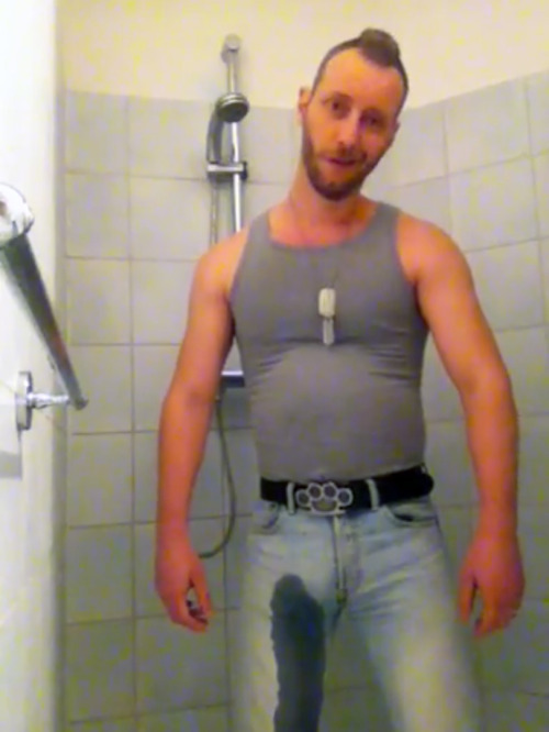 beuker71:  pissinghispants:  This bad-ass stud is so fucking hot!!! Check out his amazing tumblr and his piss-soaked xtube: http://beuker71.tumblr.com/ http://www.xtube.com/community/profile.php?user=beuker71 Seeing this hunk take a hot piss in his tight