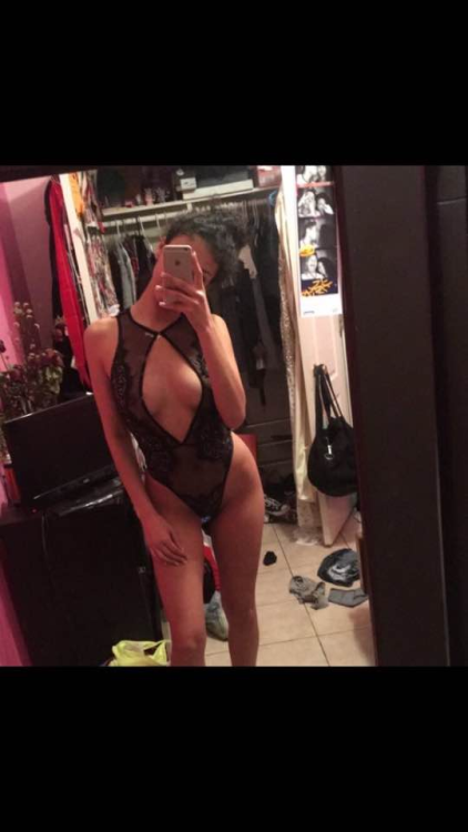 winswins956: Bryciedee Leos went to palmview high school who has actual nudes on her?  #rgv #wins An