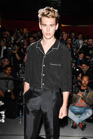 Austin Butler attends the Dolce &amp; Gabbana SS17 Men’s Fashion Show in Milan, on June 18