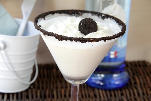 thepartyguru:
“ Cookies ‘N Creamtini.
Ingredients & Measurements:
• ½ cup Milk
• ¼ cup Whipped Vodka
• 1 1/2 teaspoons Oreo Instant Pudding Mix
• Chocolate Syrup
• Crushed Oreo Crumbs
• Whipped Cream
• 1 mini Oreo
Instructions:
• Mix milk/cream,...