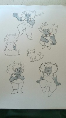 pearlsnose:  She’s Smoll 