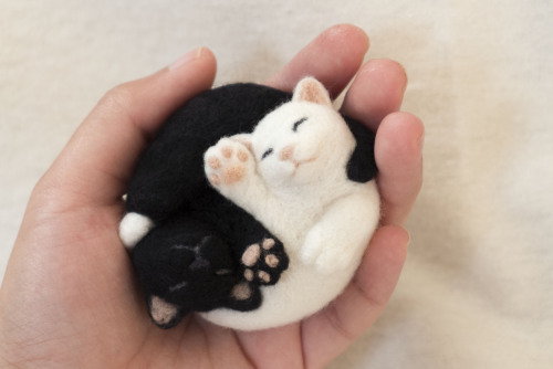 Black and White Cats Brooch available at my Etsy shopA perfect harmony of cats