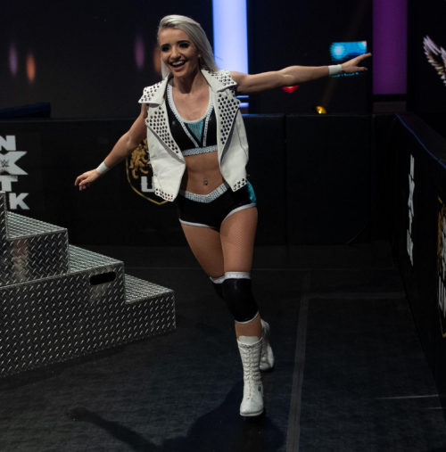 womenwwe:Nina Samuels vs. Xia BrooksideWWE NXT UK: February 4th 2021 - Digitals