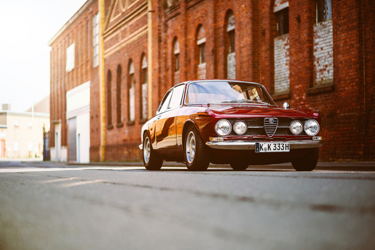 itcars:  Alfa Romeo GTV 1750Image by Alex Haala