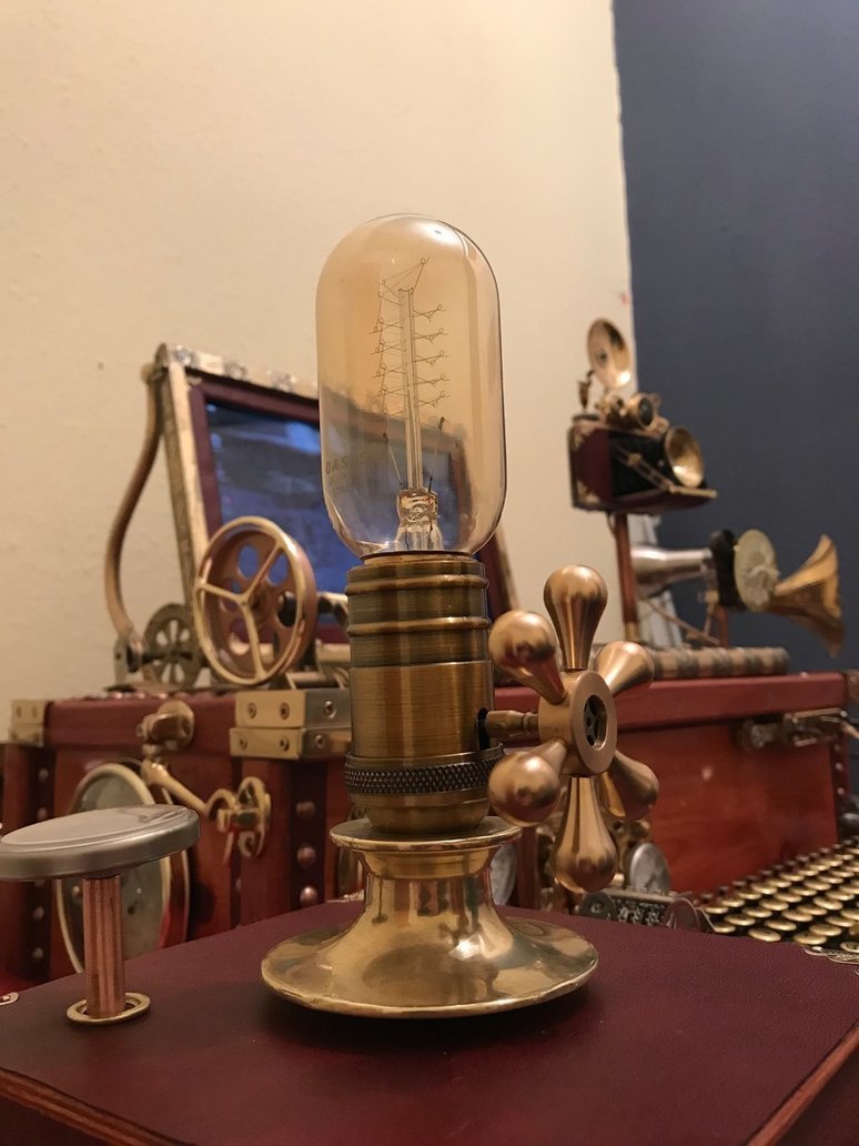 steampunktendencies:  Functional homemade steampunk computer, made of solid pine