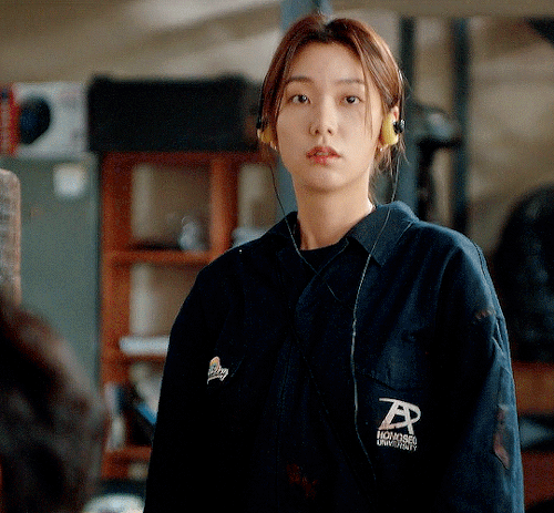 seoperior: LEE HOJUNG as YOON SOL in  NEVERTHELESS,  Ep.4