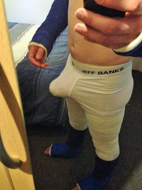 https://lovetapebondage.tumblr.com/post/103725728196