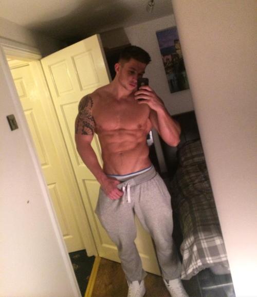 lumbrjax:  Instagram user @craigmortonfitness http://ift.tt/1L4yff3 