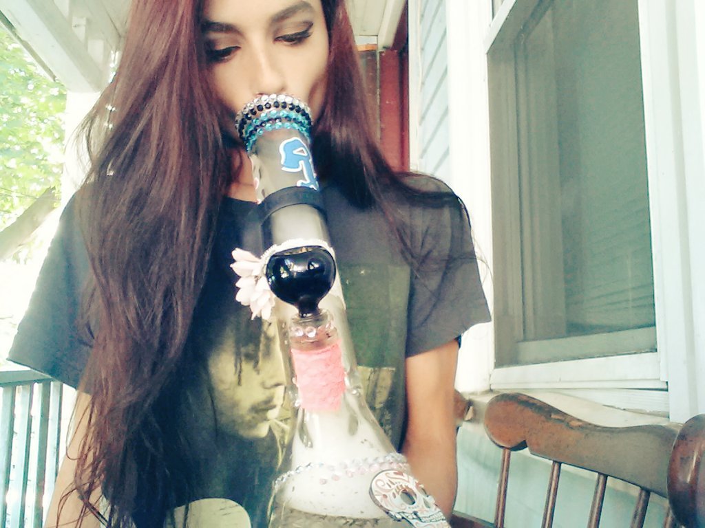 indica-illusions:  don’t worry, be happy