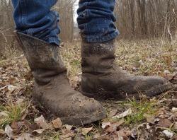wetnmuddy: Muddy hike in my Rocky’s