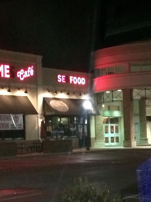 mbtipical:  the-geeky-infj: GUYS ITS SE FOOD xD A liquor store then