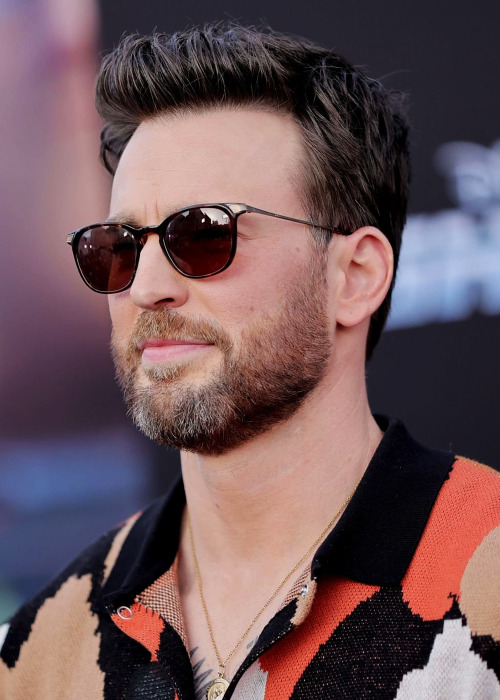 sudeiikiss: CHRIS EVANS at the Lightyear premiere in LA - June 8th, 2022.