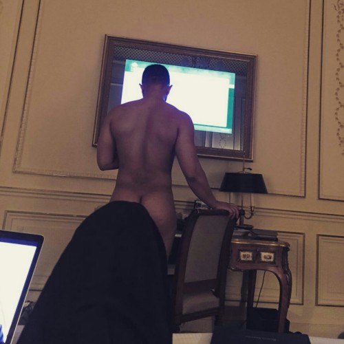 lamarworld:  singer John Legend ’ s juicy ass 