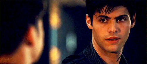magnusearcuff:#magnus making a grumpy, hungover alec crack a smile