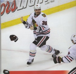 heionizesandatomizes:  The moment the Blackhawks clinched the Stanley Cup!