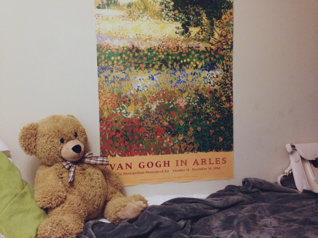 ninalove4love:  studiousbooby:  my nest for the summer!! gonna learn a whole bunch