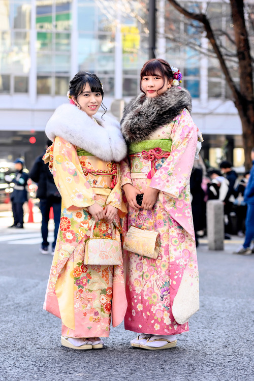 tokyo-fashion:Traditional Japanese furisode kimono on the streets of Shibuya, Tokyo on Japan’s Comin